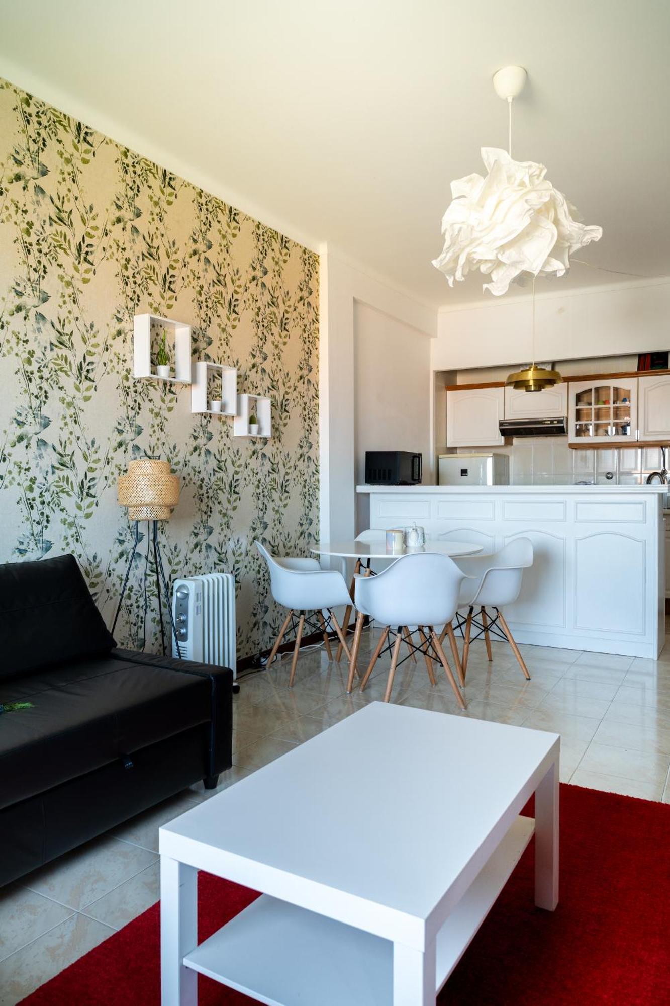 Sea View & Sundown, 150M From The Beach And Surf Spots Costa de Caparica Eksteriør billede