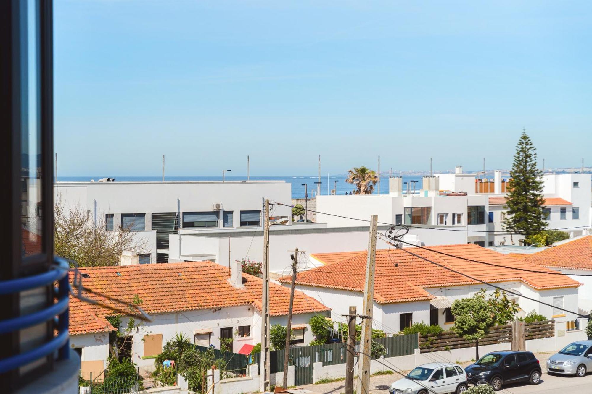 Sea View & Sundown, 150M From The Beach And Surf Spots Costa de Caparica Eksteriør billede