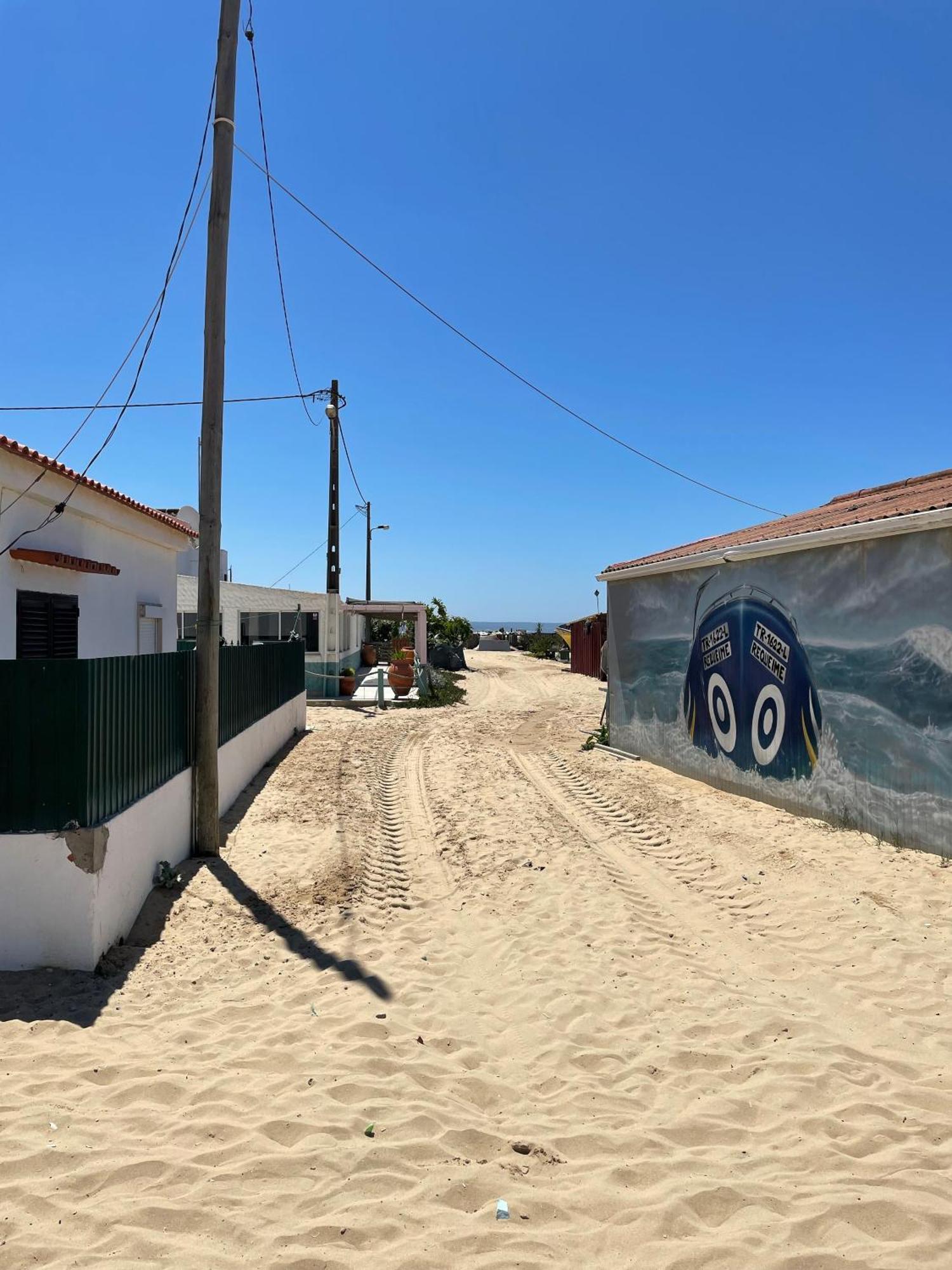 Sea View & Sundown, 150M From The Beach And Surf Spots Costa de Caparica Eksteriør billede